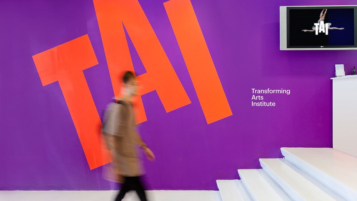 TAI藝術學校VI形象設計重塑 墻體海報展示