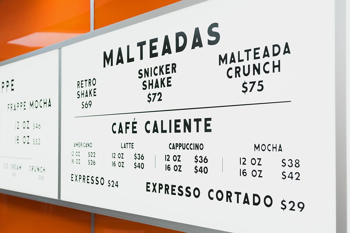 “冬季牛奶”餐飲VI設計 宣傳欄設計展示