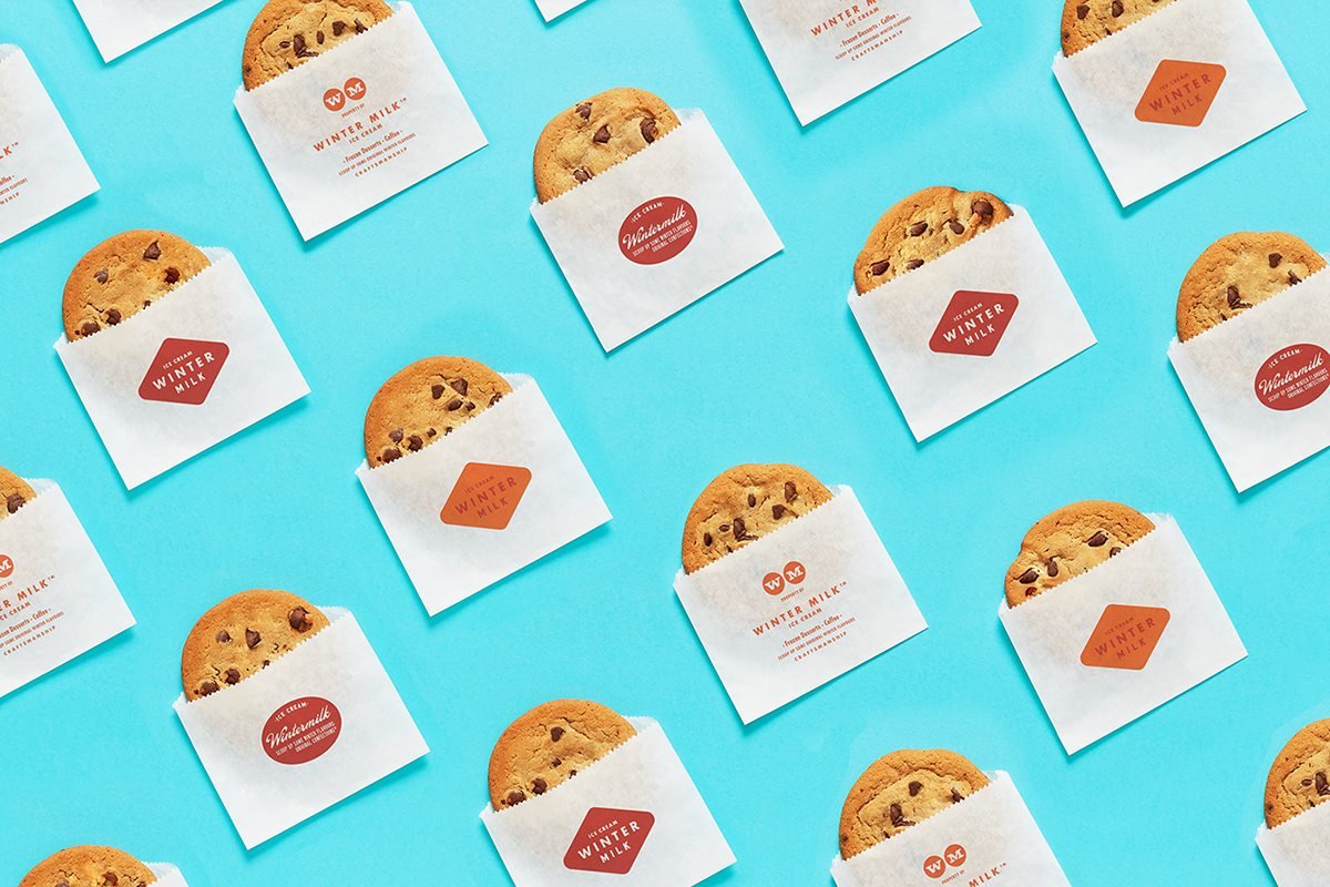 “冬季牛奶”餐飲VI設計 紙質包裝設計展示