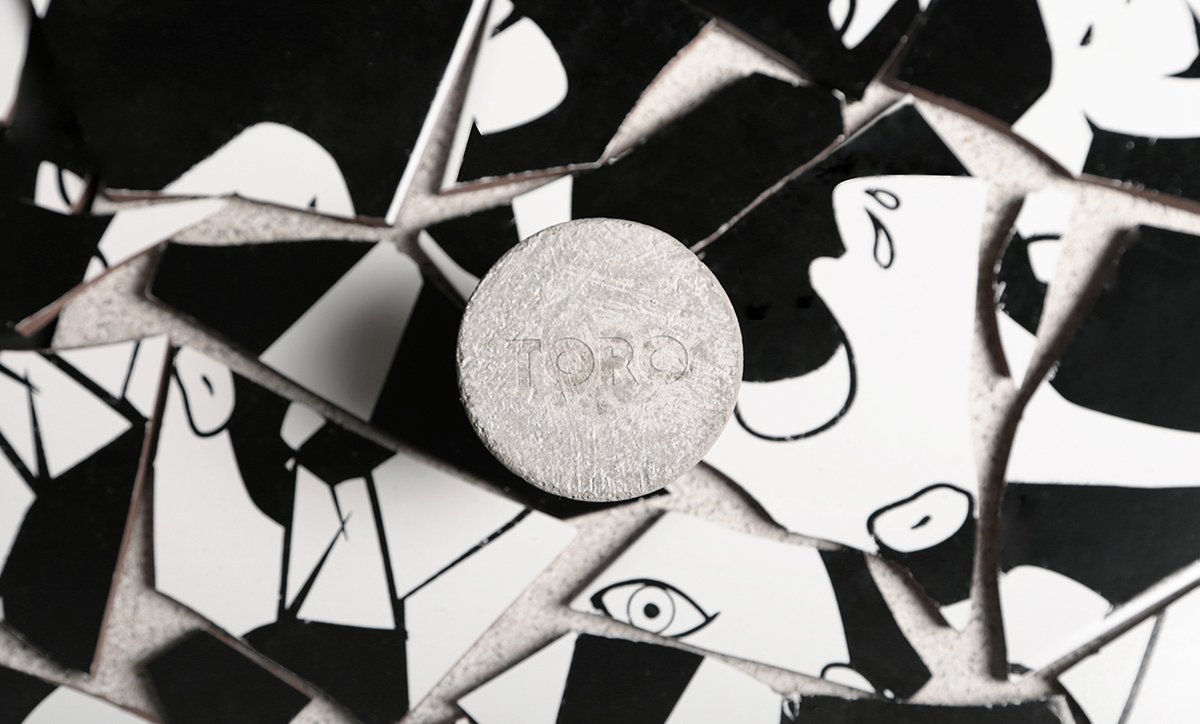 TORO餐廳餐飲VI設計 勛章設計