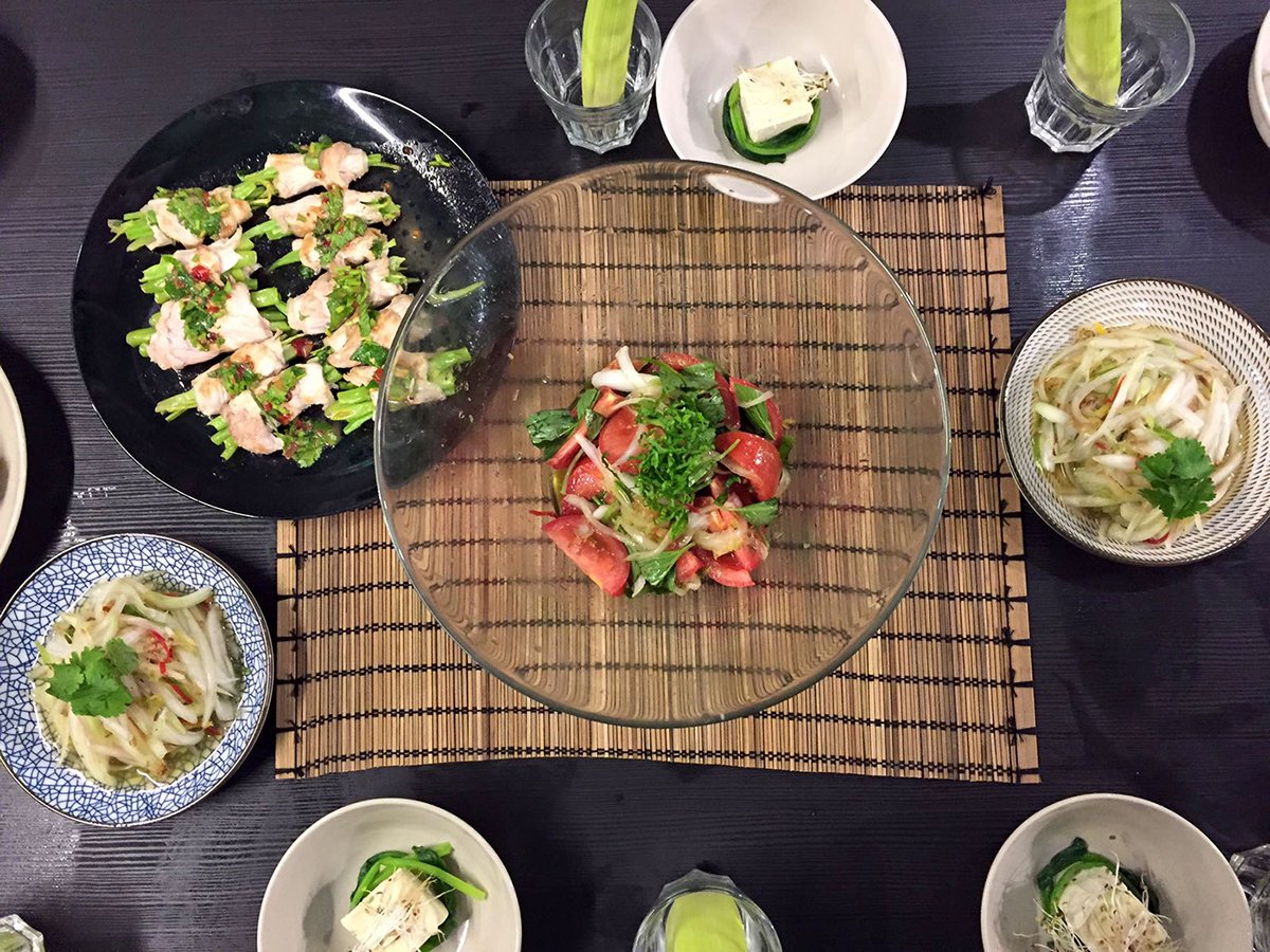 深圳VI設計 深圳VI策劃 坪林街左邊餐廳VI形象 場景展示