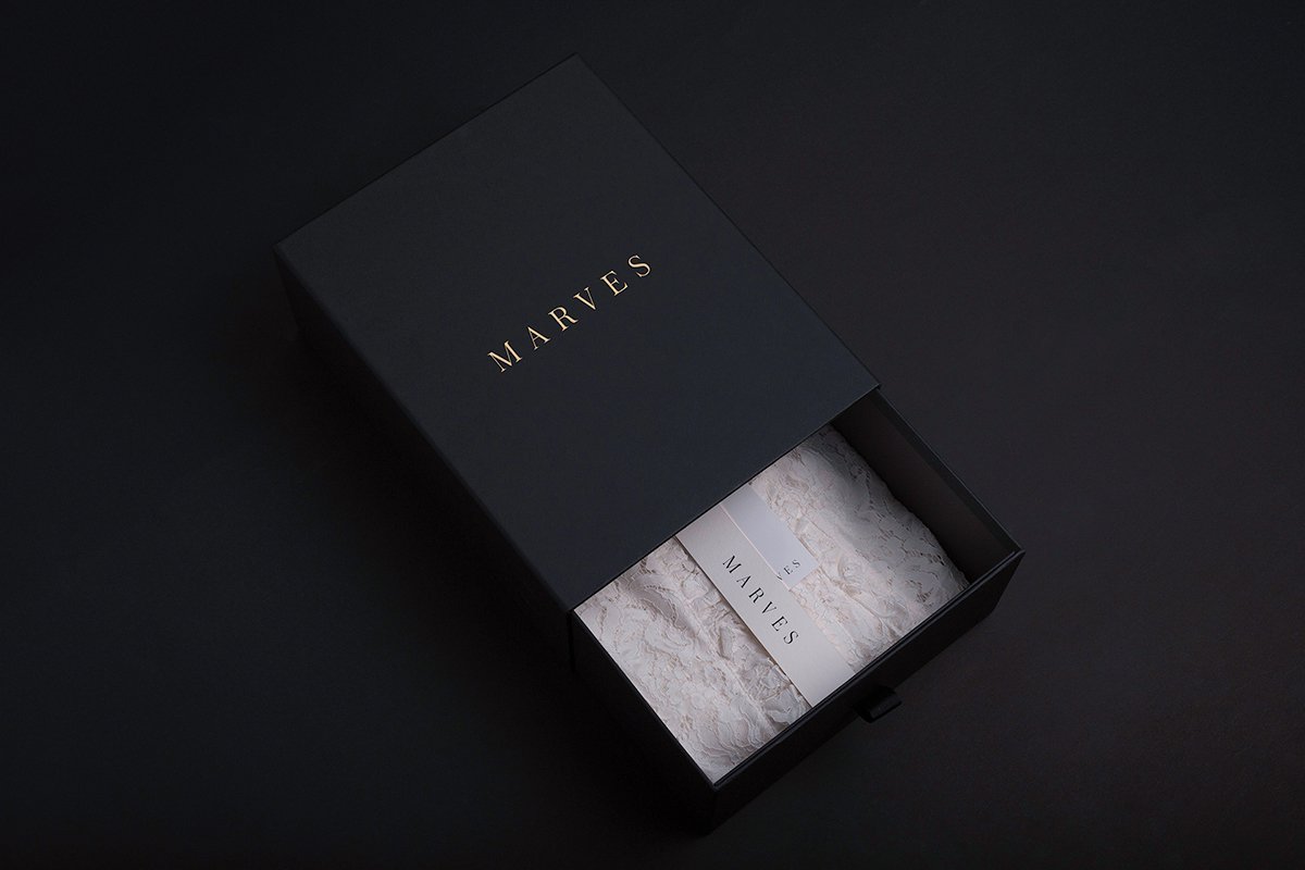 深圳品牌設計 深圳品牌策劃 MARVES女性時尚服裝品牌形象設計 服裝設計