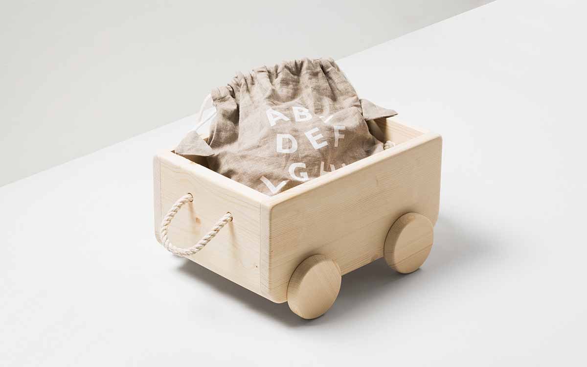 VI設計、品牌設計、標志設計、名片設計、品牌形象設計