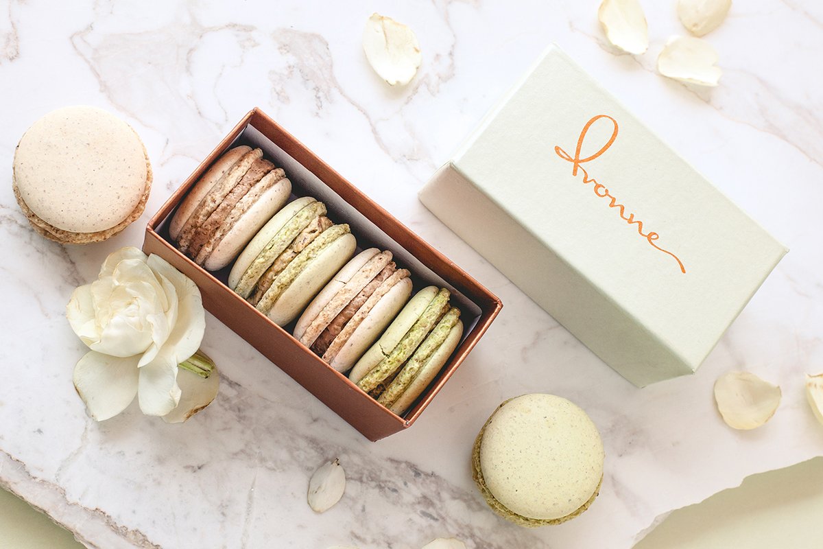 IVONNE社交品牌VI設計欣賞 VI設計、品牌設計、標志設計、名片設計、邀請函設計、社交品牌設計