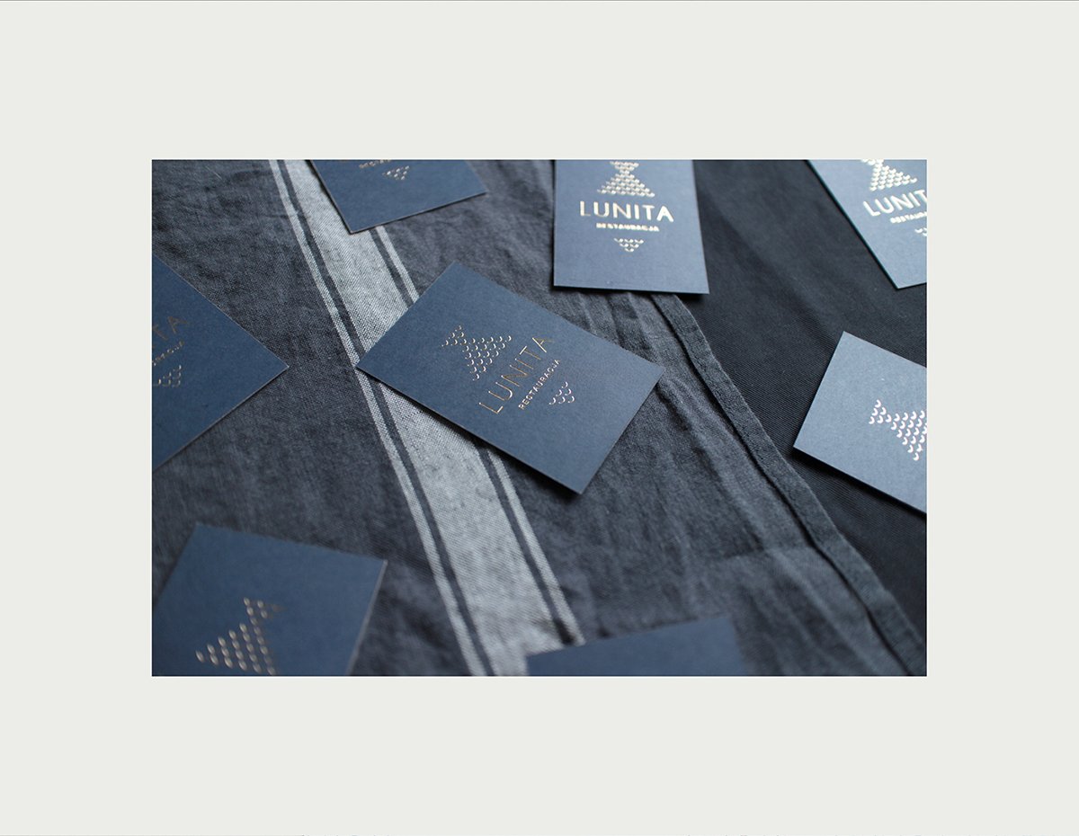 中西結合餐廳品牌vi設計欣賞 中西結合餐廳品牌vi設計欣賞,vi設計,餐飲vi設計,
餐廳vi設計,餐飲品牌形象設計,深圳vi設計,左右格局