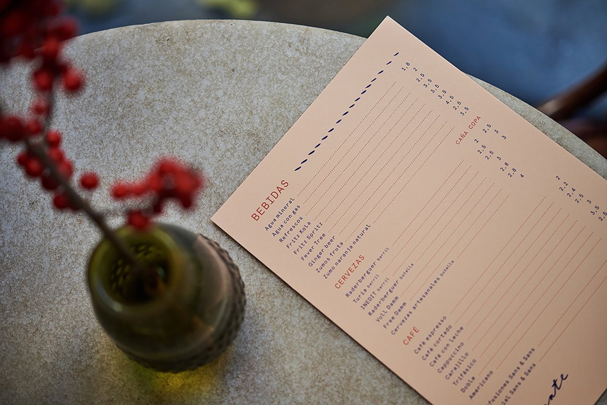 LEVANTE 餐廳vi品牌店面圖形設(shè)計(jì)賞析 LEVANTE 餐廳vi品牌店面圖形設(shè)計(jì)賞析,vi設(shè)計(jì),品牌vi設(shè)計(jì),餐廳vi設(shè)計(jì),圖形設(shè)計(jì),餐廳品牌vi設(shè)計(jì),品牌包裝設(shè)計(jì),深圳vi設(shè)計(jì),左右格局