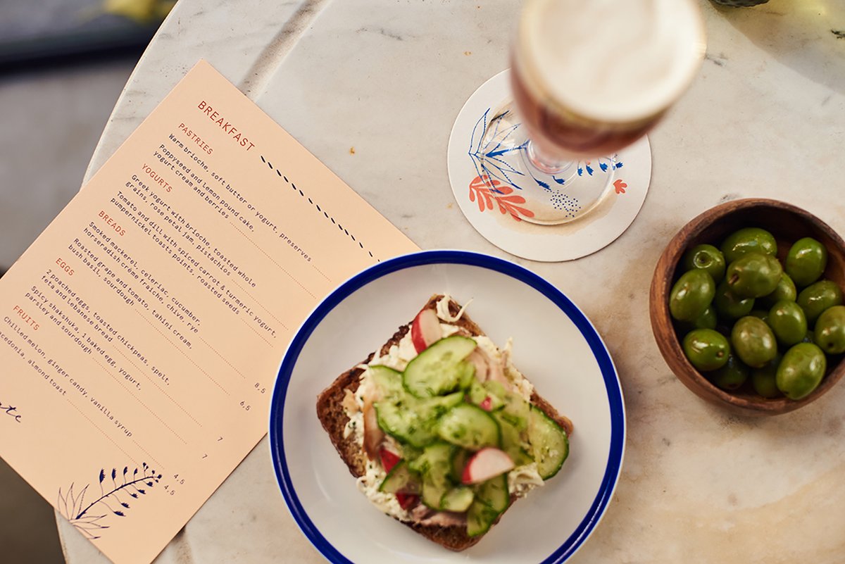 LEVANTE 餐廳vi品牌店面圖形設(shè)計(jì)賞析 LEVANTE 餐廳vi品牌店面圖形設(shè)計(jì)賞析,vi設(shè)計(jì),品牌vi設(shè)計(jì),餐廳vi設(shè)計(jì),圖形設(shè)計(jì),餐廳品牌vi設(shè)計(jì),品牌包裝設(shè)計(jì),深圳vi設(shè)計(jì),左右格局