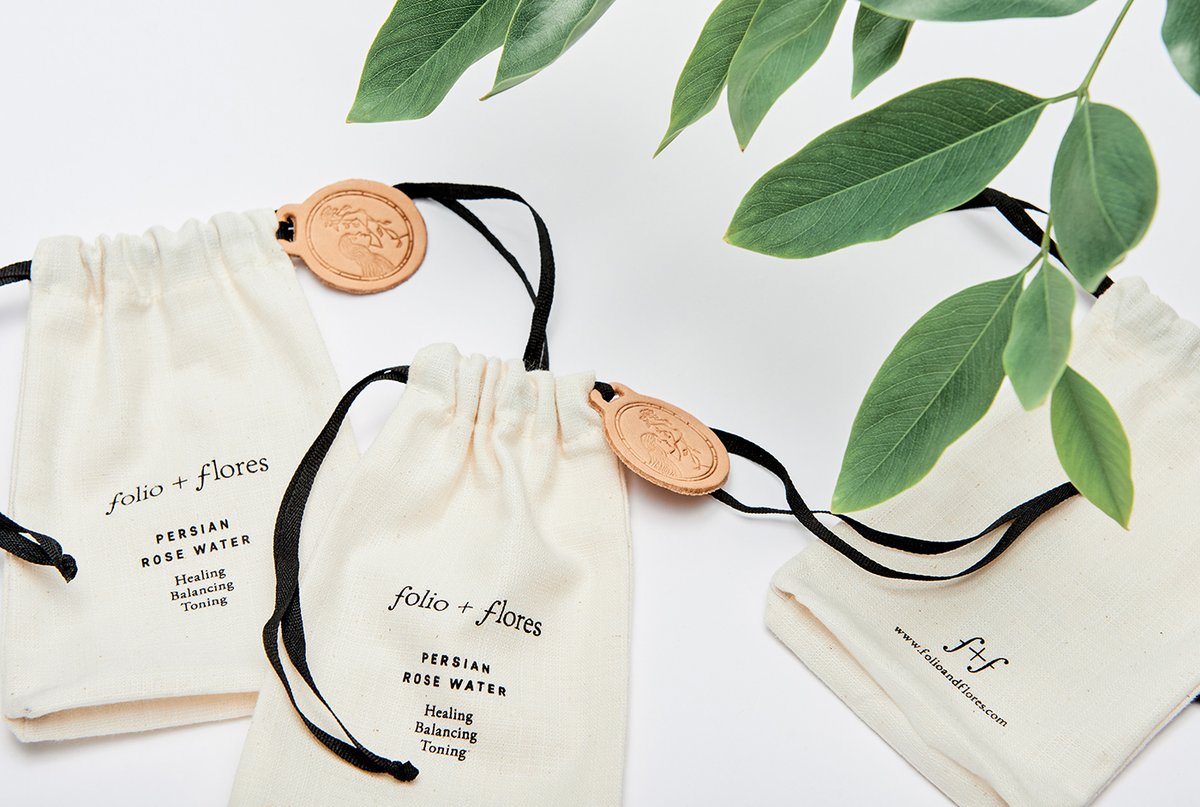 護膚品 Folio + Flores 品牌vi設計—標識設計的戰略性意義 護膚品 Folio + Flores 品牌vi設計—標識設計的戰略性意義,vi設計,標識設計,化妝品品牌vi設計,企業vi設計,品牌vi設計,化妝品vi設計,vi品牌策劃,深圳vi設計,左右格局