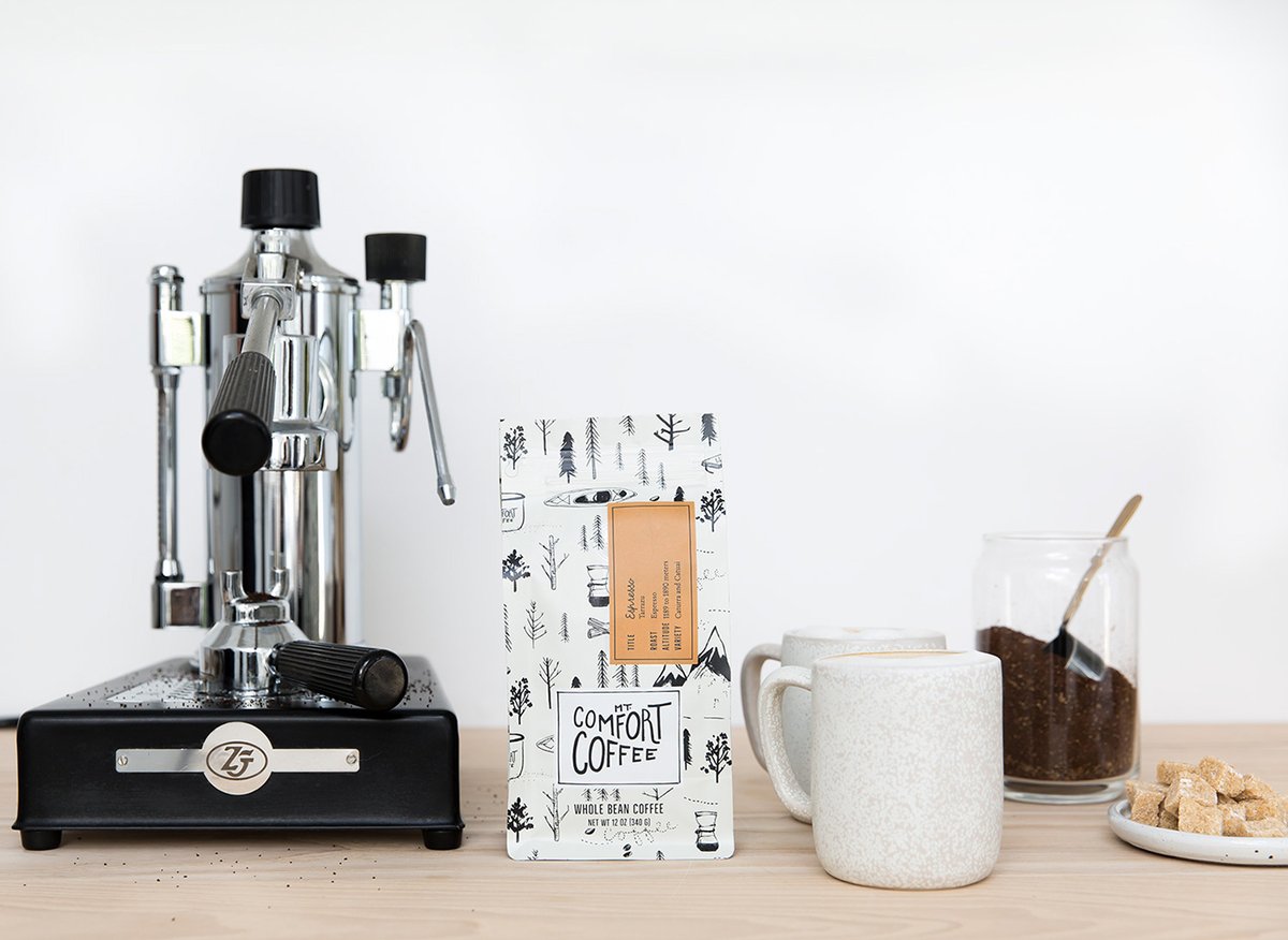 （餐飲）Comfort咖啡品牌vi設(shè)計(jì)——插圖包裝視覺(jué)設(shè)計(jì)，vi設(shè)計(jì)，餐飲vi設(shè)計(jì)，餐飲品牌vi設(shè)計(jì)，包裝視覺(jué)設(shè)計(jì)，品牌標(biāo)識(shí)vi設(shè)計(jì)，品牌vi設(shè)計(jì)，品牌策劃，深圳vi設(shè)計(jì)，左右格局