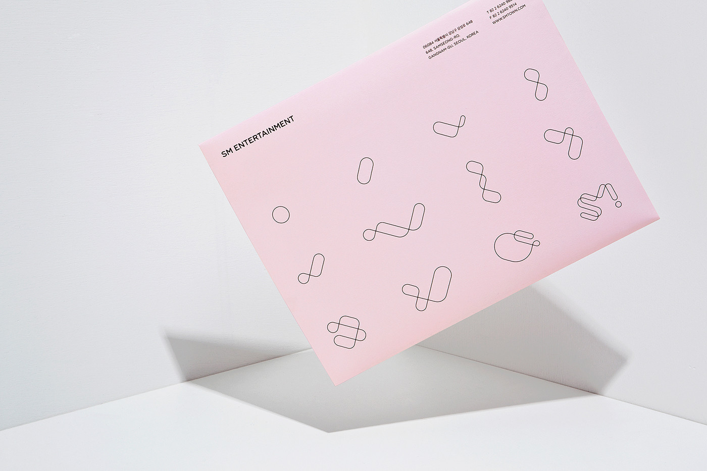 SM娛樂公司vi設計與視覺形象設計案例 SM娛樂公司vi設計與視覺形象設計案例,企業vi設計,視覺形象設計,品牌視覺設計,深圳vi設計,左右格局