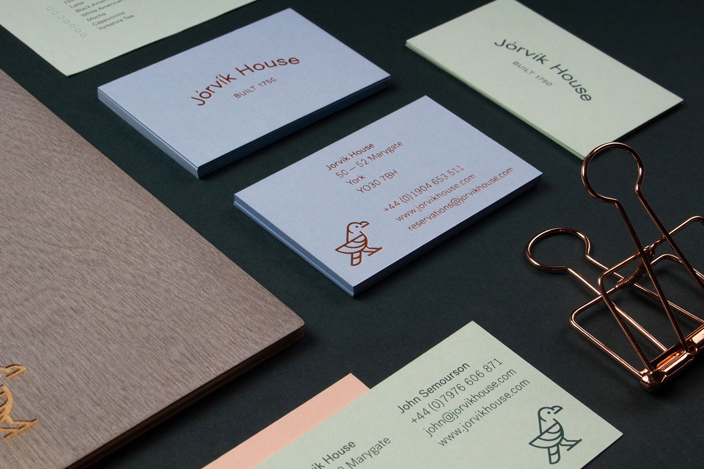 現代精品酒店品牌VI設計如何實現戰略落地 現代精品酒店品牌VI設計如何實現戰略落地,酒店VI設計,酒店品牌策劃,深圳VI設計,左右格局