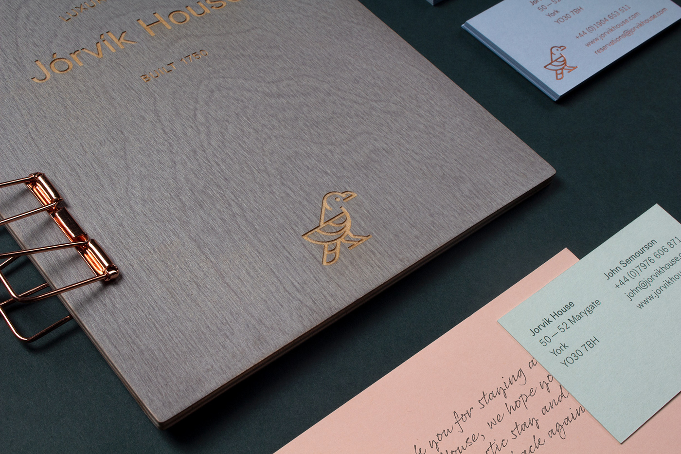 現代精品酒店品牌VI設計如何實現戰略落地 現代精品酒店品牌VI設計如何實現戰略落地,酒店VI設計,酒店品牌策劃,深圳VI設計,左右格局