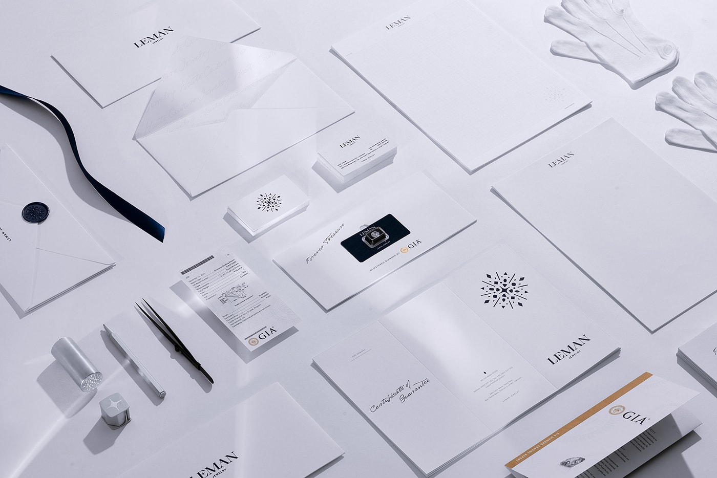 Leman 高級珠寶時裝VI設計—— 傳統品牌戰略升級 Leman 高級珠寶時裝VI設計—— 傳統品牌戰略升級,珠寶品牌設計,品牌戰略升級,深圳VI設計,左右格局