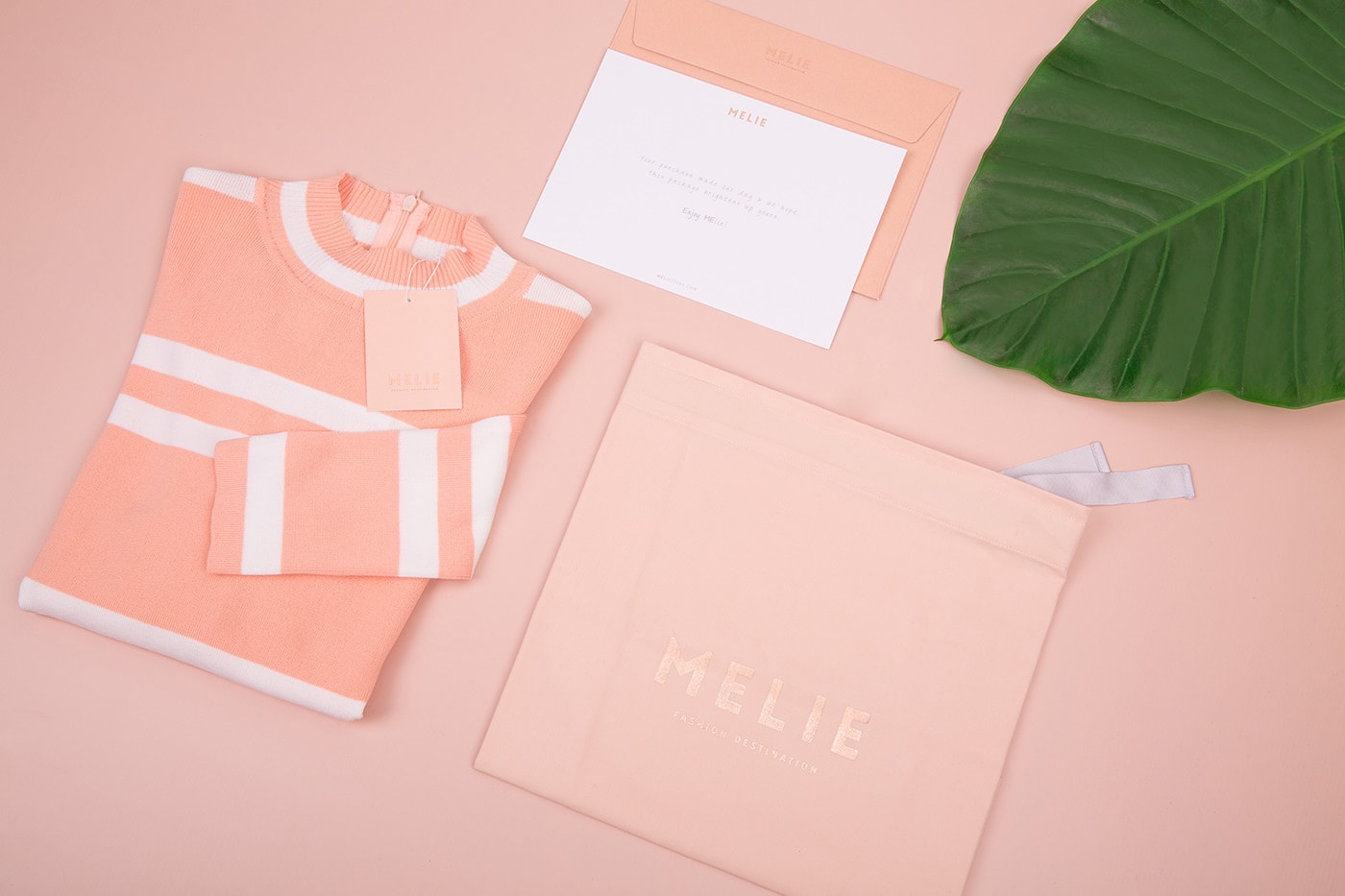 知名品牌設(shè)計(jì)機(jī)構(gòu)-深圳品牌設(shè)計(jì)左右格局分享服裝案例合集 知名品牌設(shè)計(jì)機(jī)構(gòu)-深圳品牌設(shè)計(jì)左右格局分享服裝案例合集